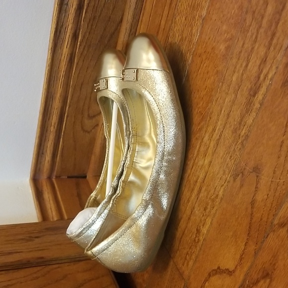 Coach Darsi Flats-  Gold in Size 8.5M - Picture 2 of 10